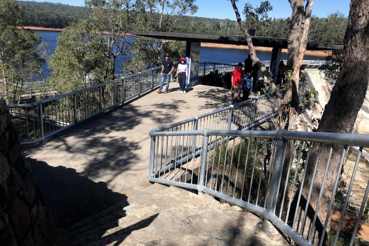 Wellington Dam Lookout Steps and pathway leading to Wellington Dam Lookout